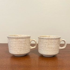 Vintage Churchill England speckled pottery mugs EUC set of 2
